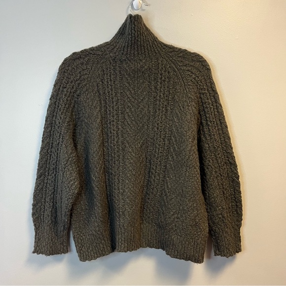 Vince Sweater Grey-Green Wool & Cashmere Blend Cableknit Turtleneck Sz M GUC - Picture 7 of 9